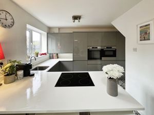 Kitchen- click for photo gallery